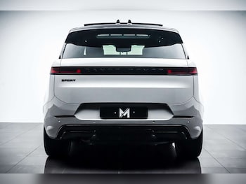 Used Land Rover Range Rover Sport 2024 for sale - 76831065: Photo