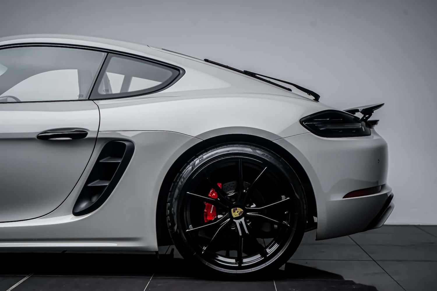 Used Porsche 718 Cayman 2018 for sale - 78068160: Photo 14