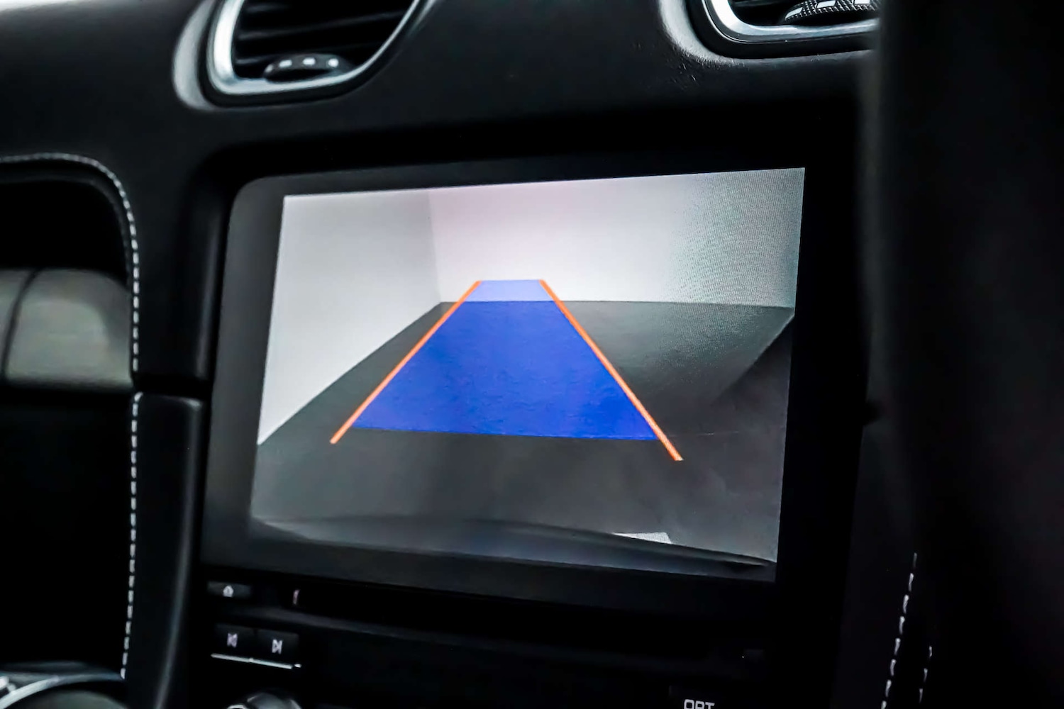 Used Porsche Cayman 2022 for sale - 76830888: Photo 14