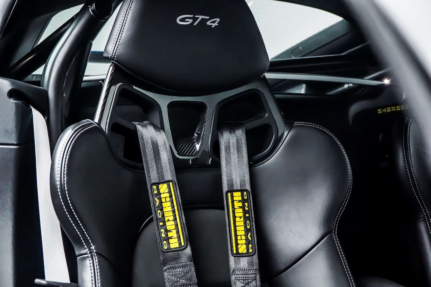 Used Porsche Cayman 2022 for sale - 76830888: Photo 4