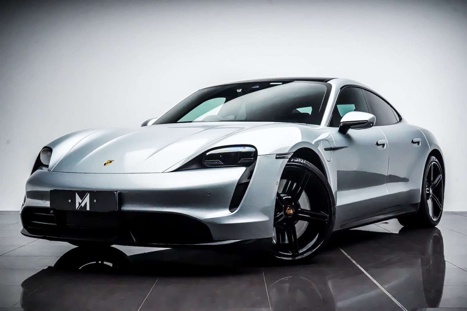 Used Porsche Taycan 2020 for sale - 76830926: Photo 5