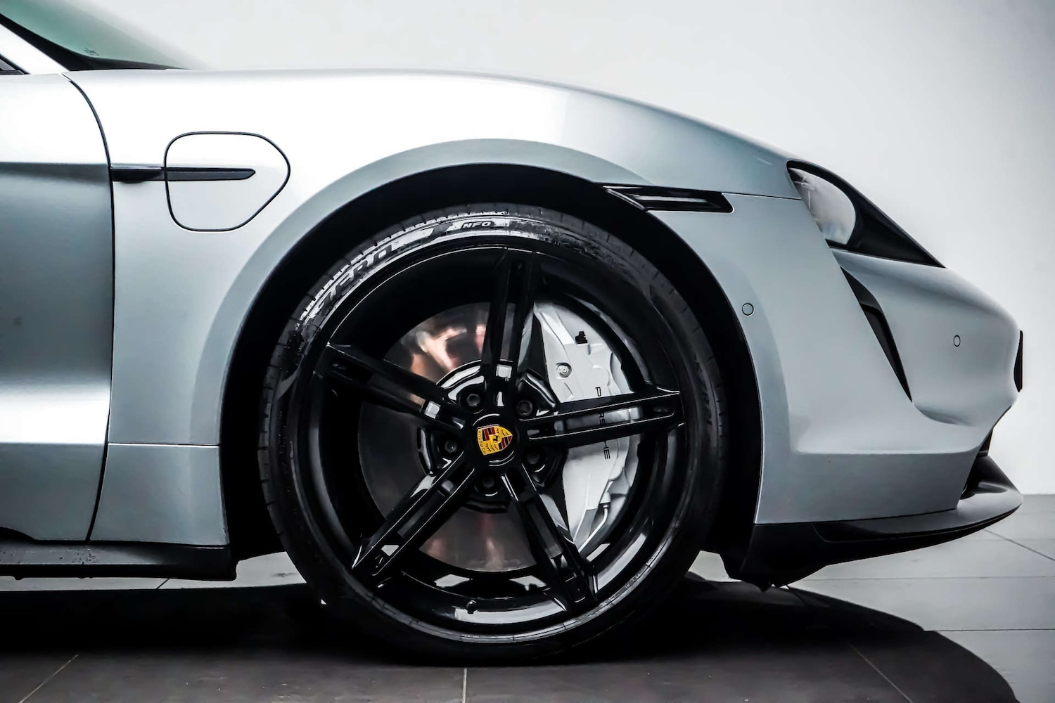 Used Porsche Taycan 2020 for sale - 76830926: Photo 8