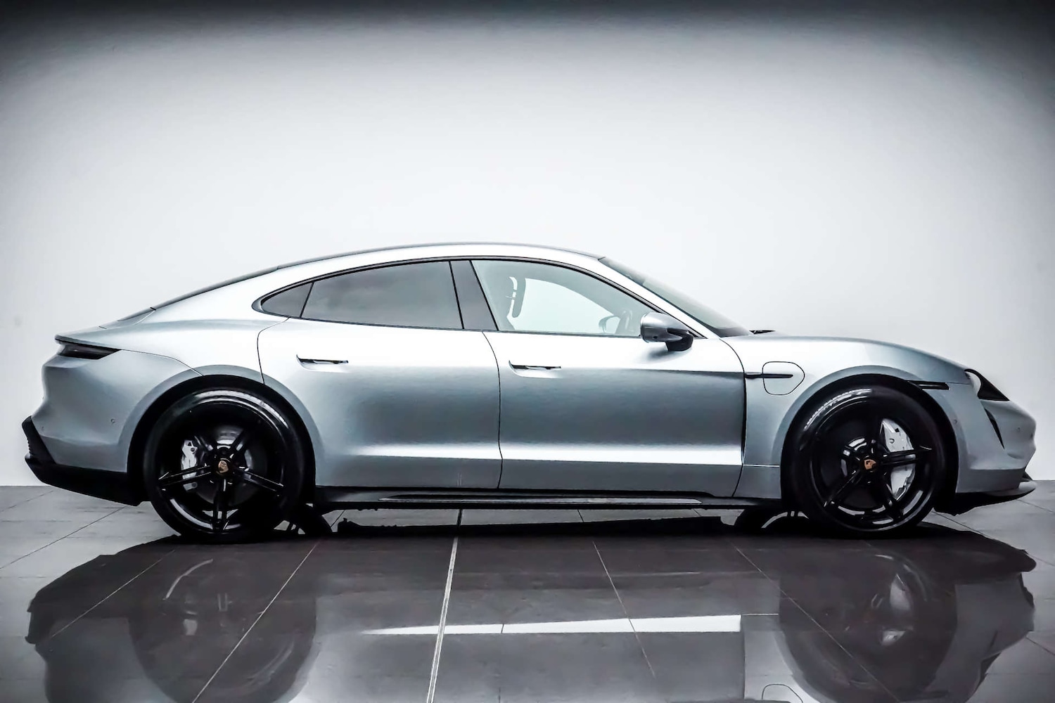 Used Porsche Taycan 2020 for sale - 76830926: Photo 9