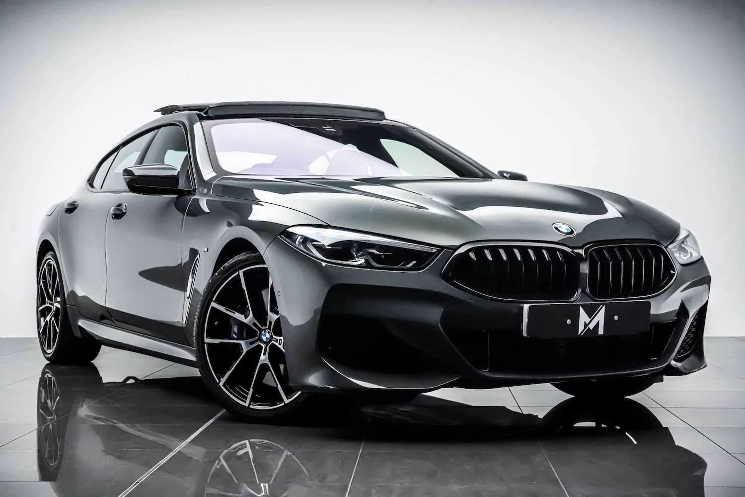 Used BMW 8 Series 2020 for sale - 76830955: Photo 1