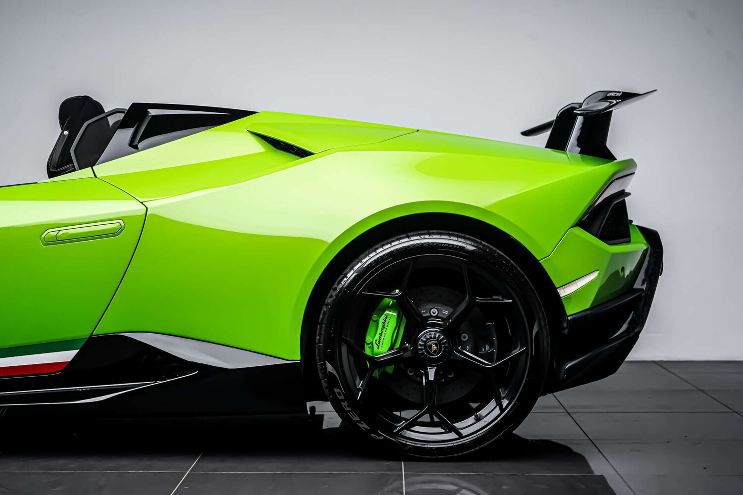 Used Lamborghini Huracan 2018 for sale - 78154332: Photo 16