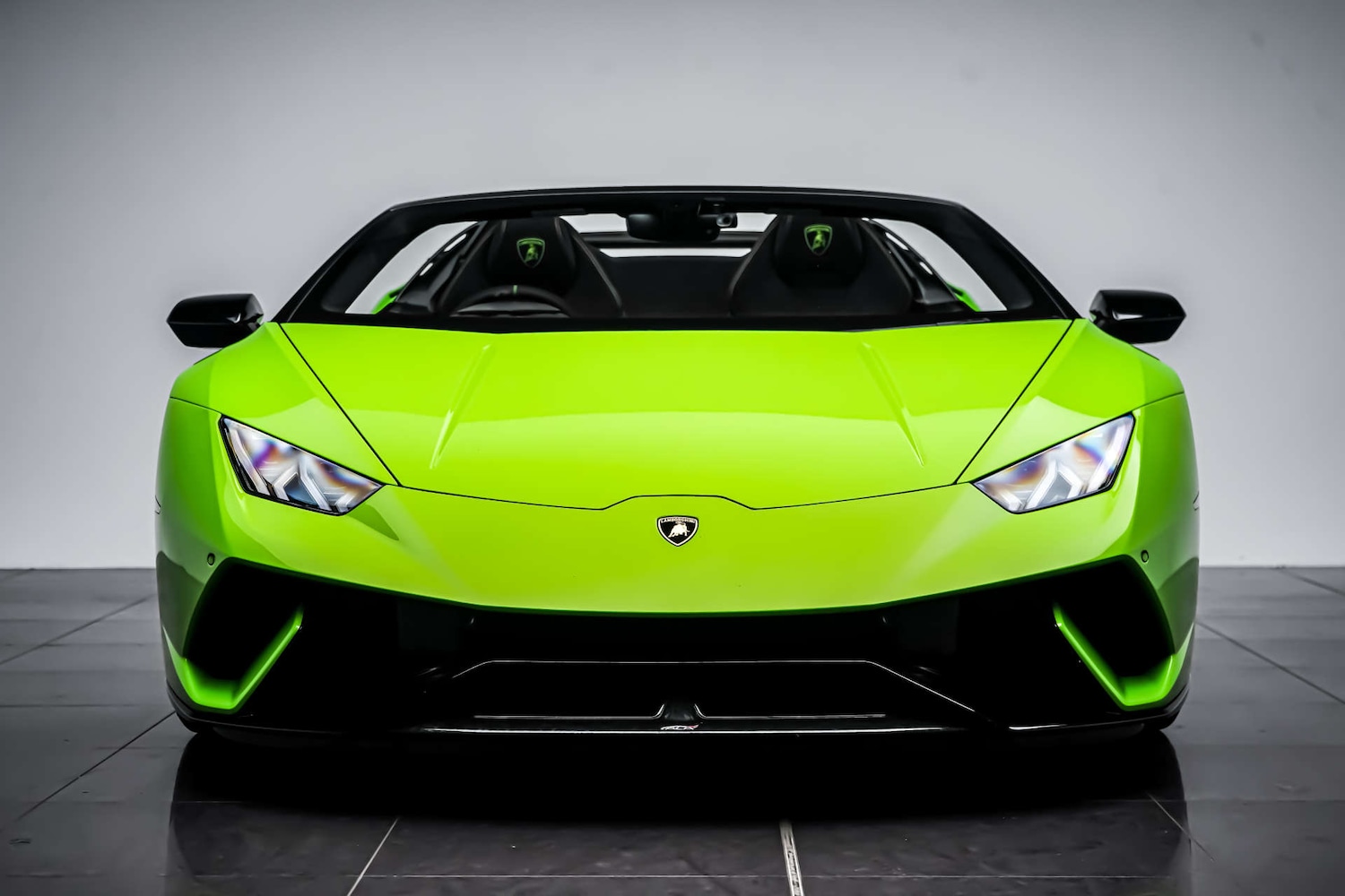 Used Lamborghini Huracan 2018 for sale - 78154332: Photo 2