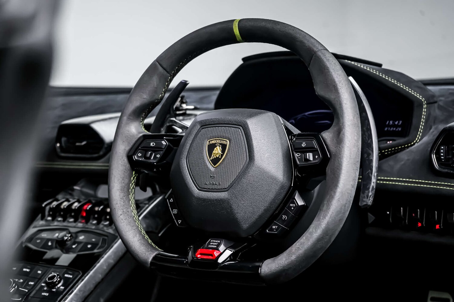 Used Lamborghini Huracan 2018 for sale - 78154332: Photo 25