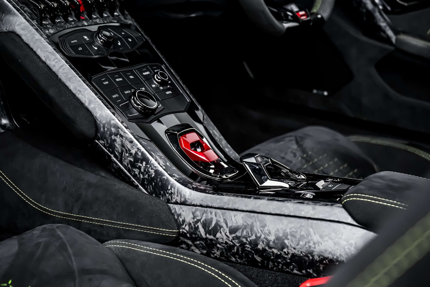 Used Lamborghini Huracan 2018 for sale - 78154332: Photo 27