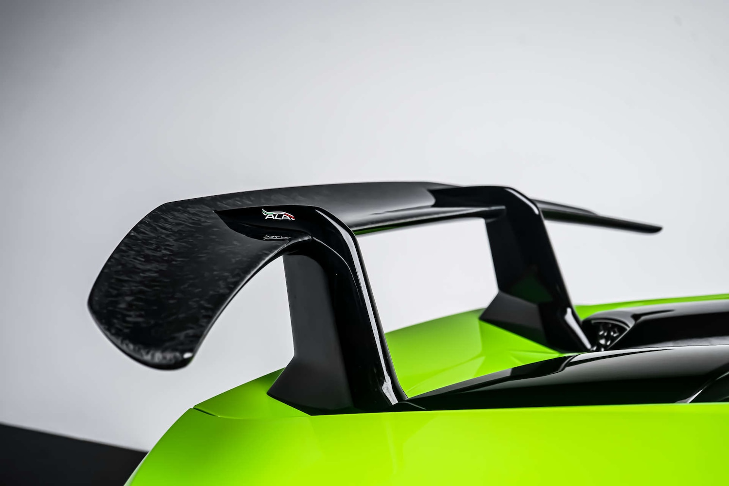 Used Lamborghini Huracan 2018 for sale - 78154332: Photo 3