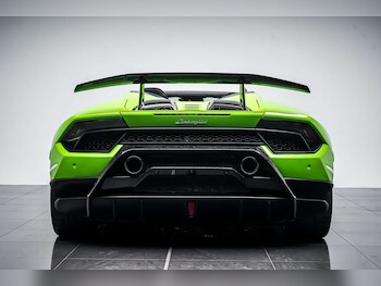 Used Lamborghini Huracan 2018 for sale - 78154332: Photo