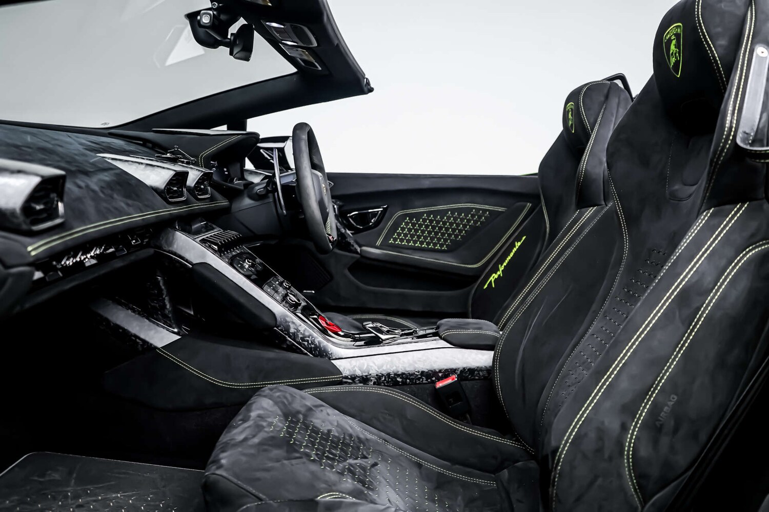 Used Lamborghini Huracan 2018 for sale - 78154332: Photo 8