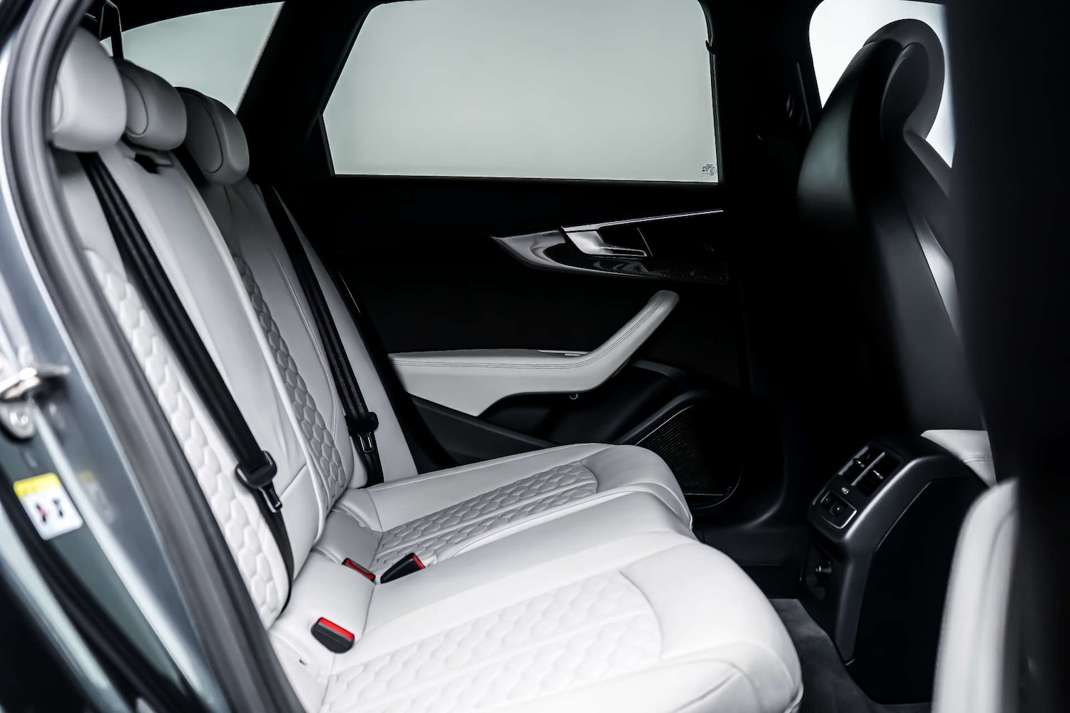 Used Audi RS4 2020 for sale - 77426936: Photo 9