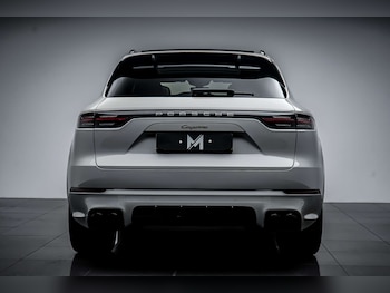 Used Porsche Cayenne 2023 for sale - 79296760: Photo