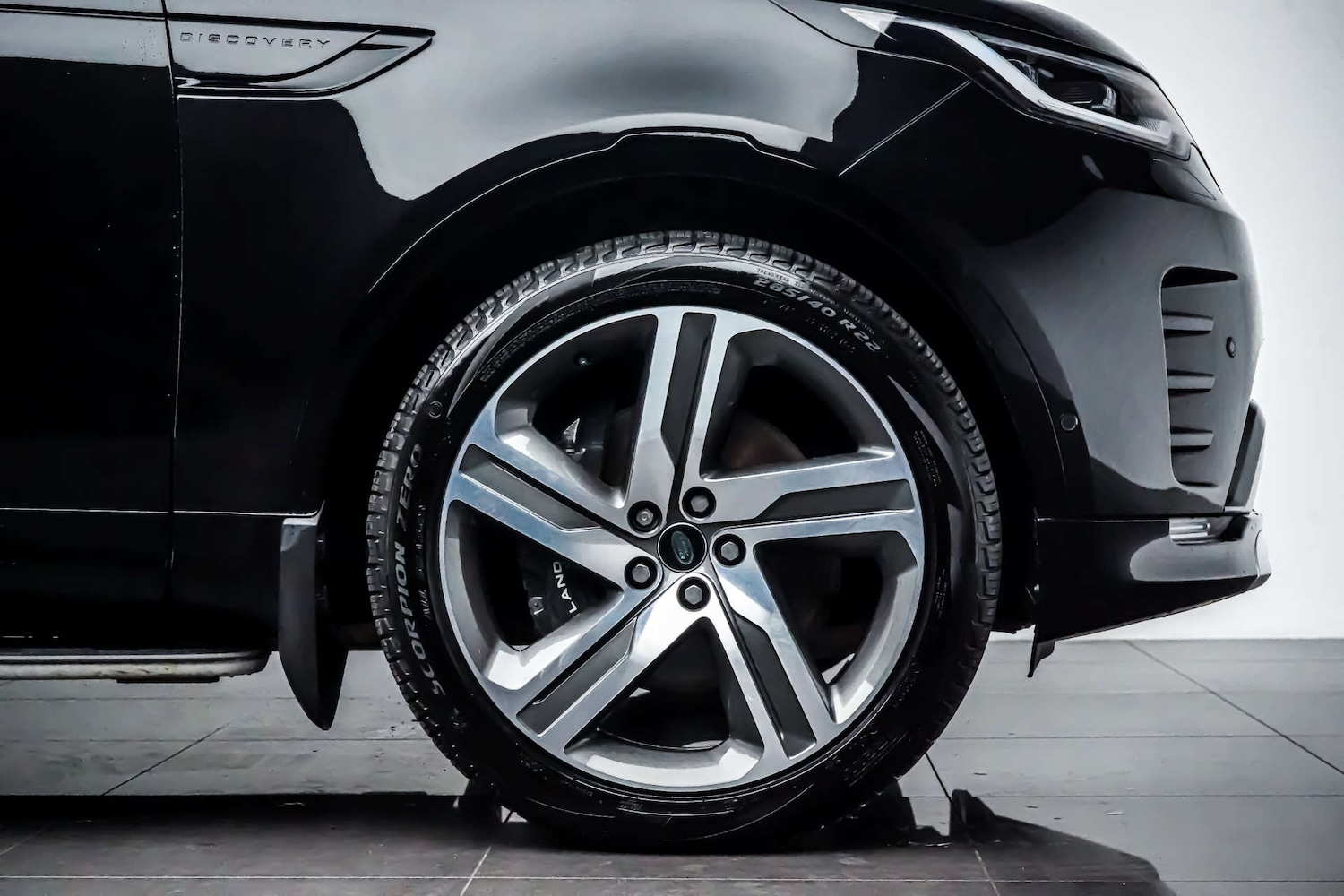 Used Land Rover Discovery 2023 for sale - 77426871: Photo 11