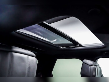 Used Land Rover Discovery 2023 for sale - 77426871: Photo