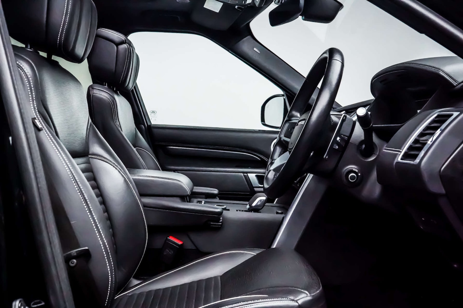 Used Land Rover Discovery 2023 for sale - 77426871: Photo 6