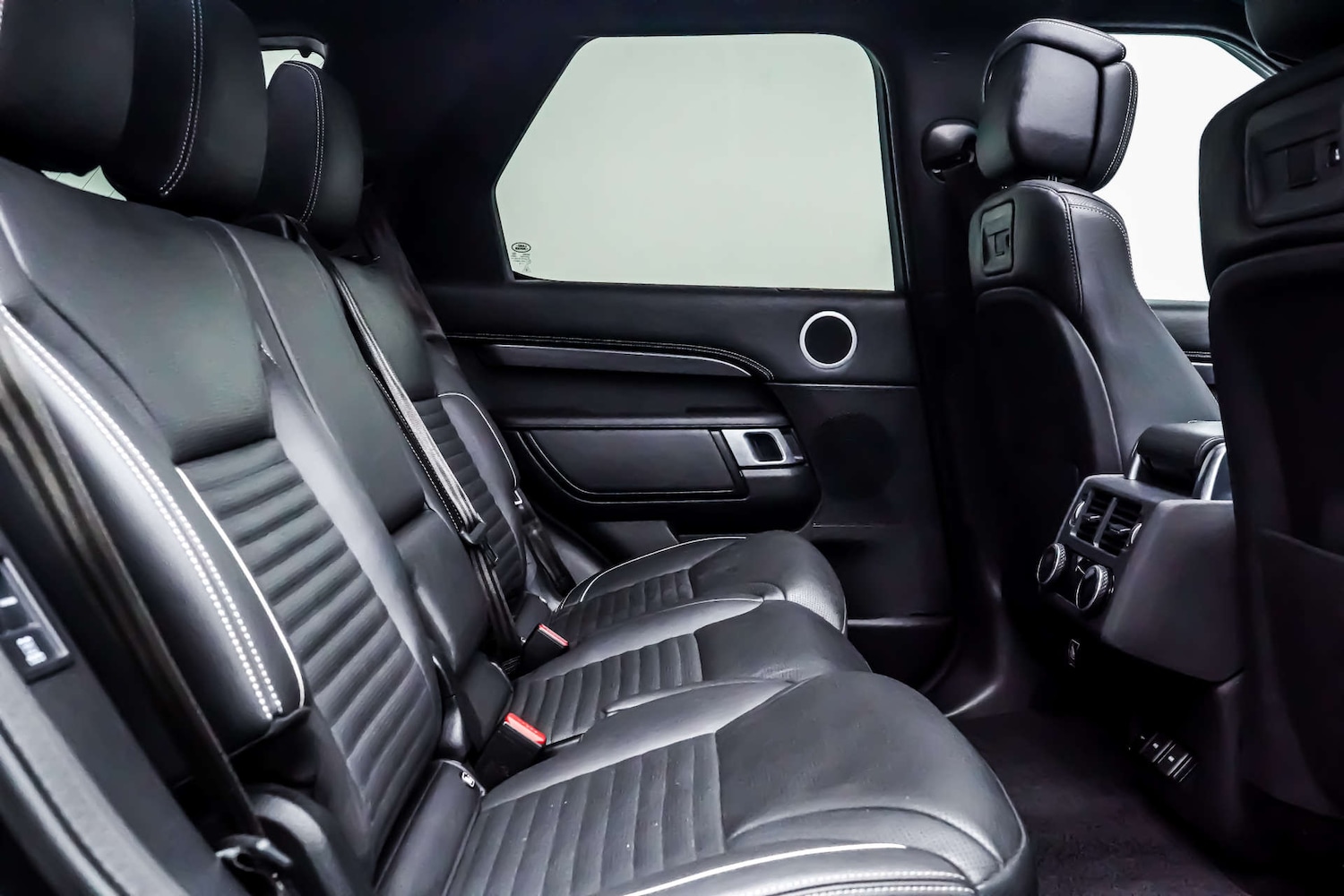 Used Land Rover Discovery 2023 for sale - 77426871: Photo 8