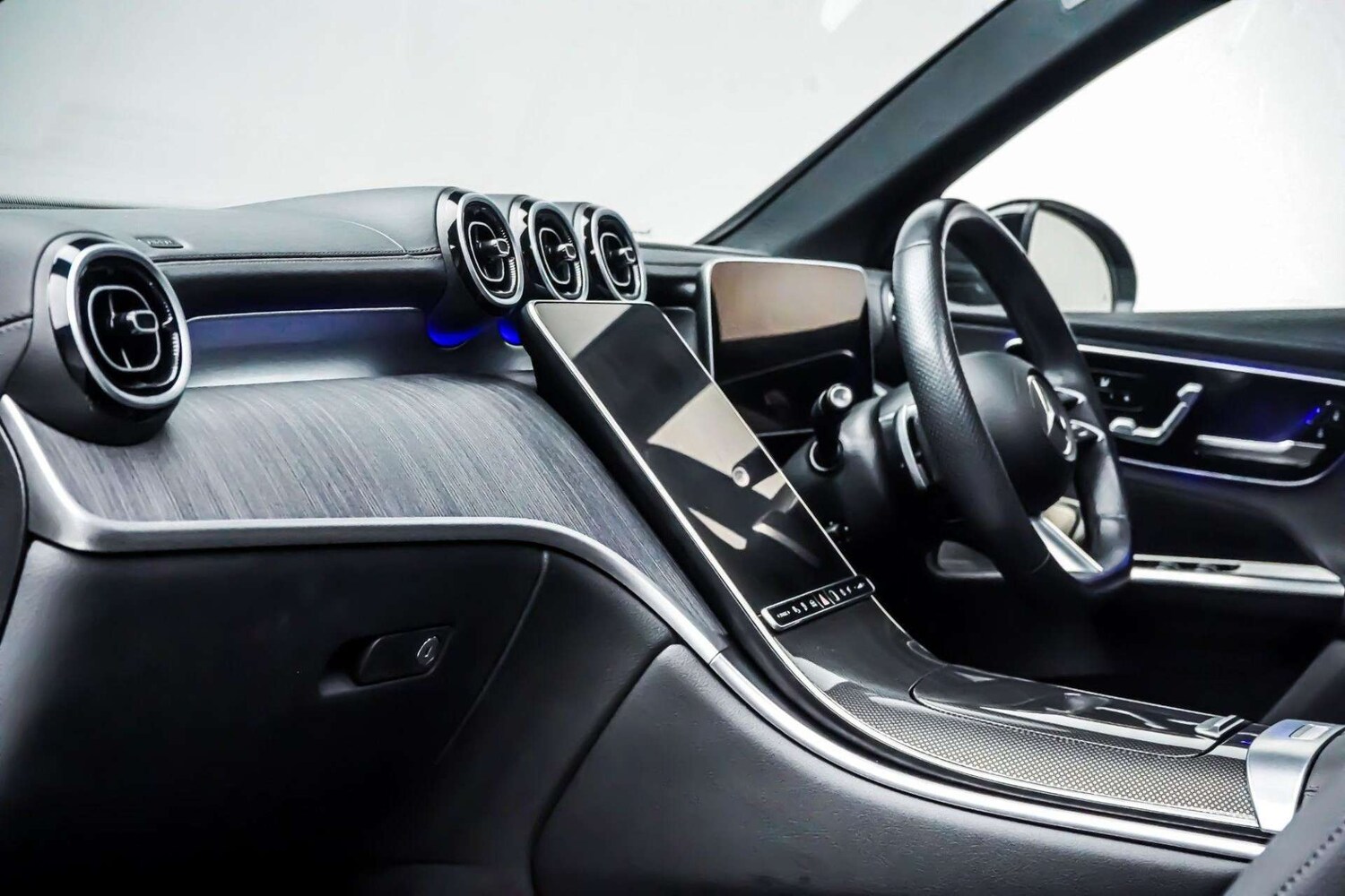 Used Mercedes-Benz GLC 2023 for sale - 77426842: Photo 18