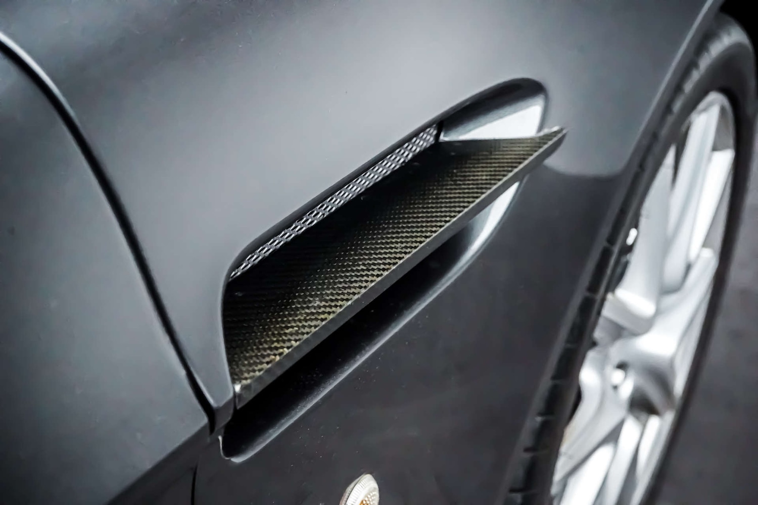 Used Aston Martin Vantage 2012 for sale - 76831004: Photo 14