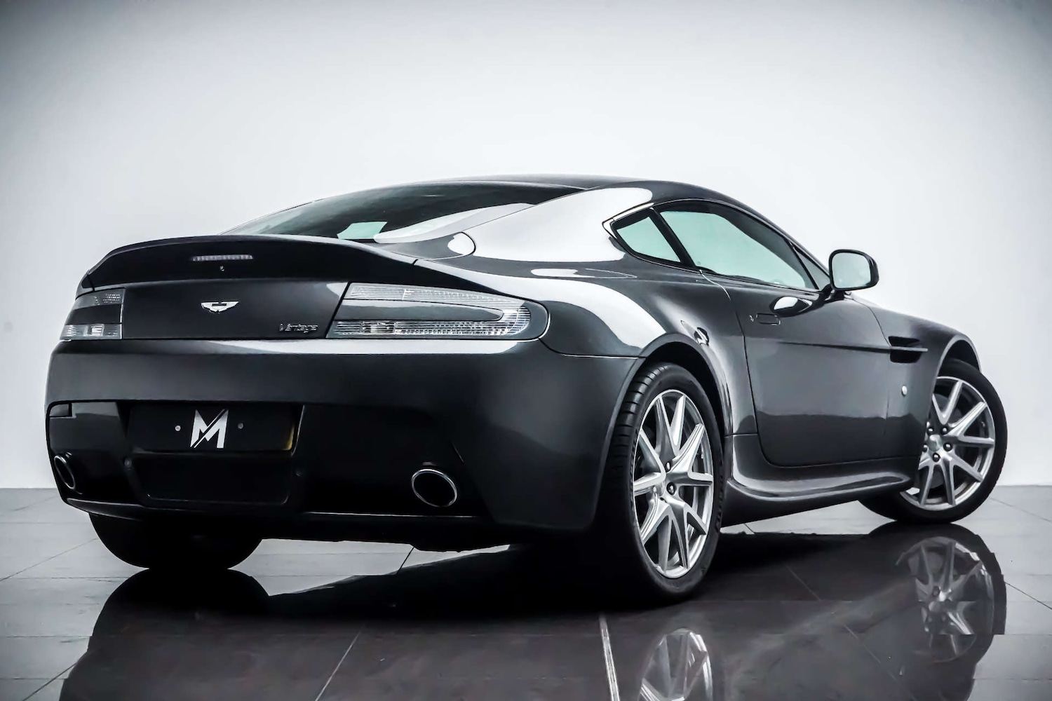 Used Aston Martin Vantage 2012 for sale - 76831004: Photo 16