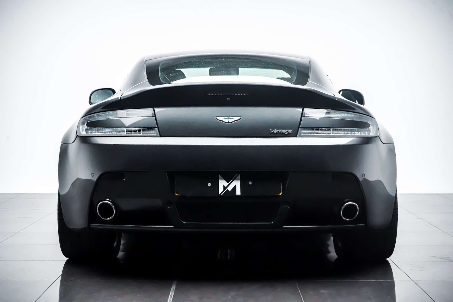 Used Aston Martin Vantage 2012 for sale - 76831004: Photo 4