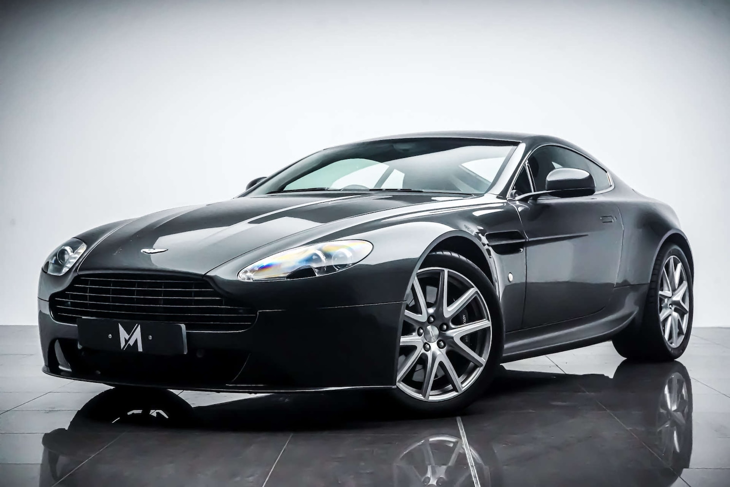 Used Aston Martin Vantage 2012 for sale - 76831004: Photo 5
