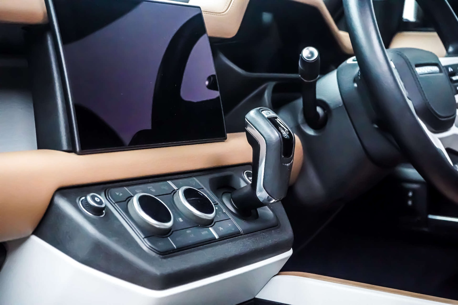 Used Land Rover Defender 2024 for sale - 76836479: Photo 23