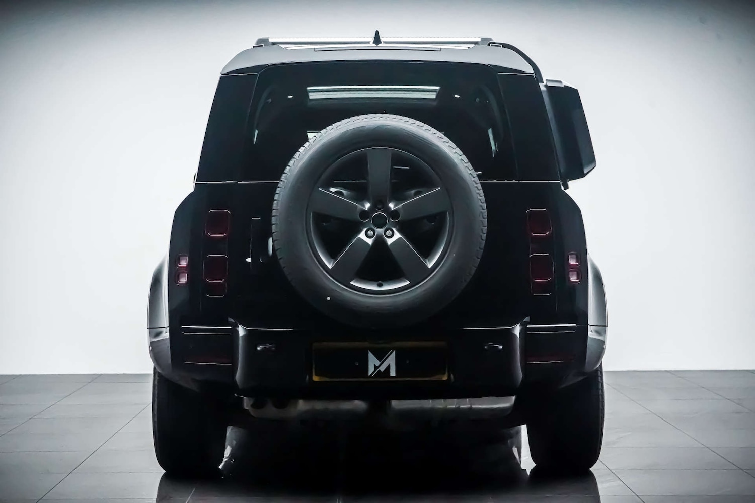 Used Land Rover Defender 2024 for sale - 76836479: Photo 4