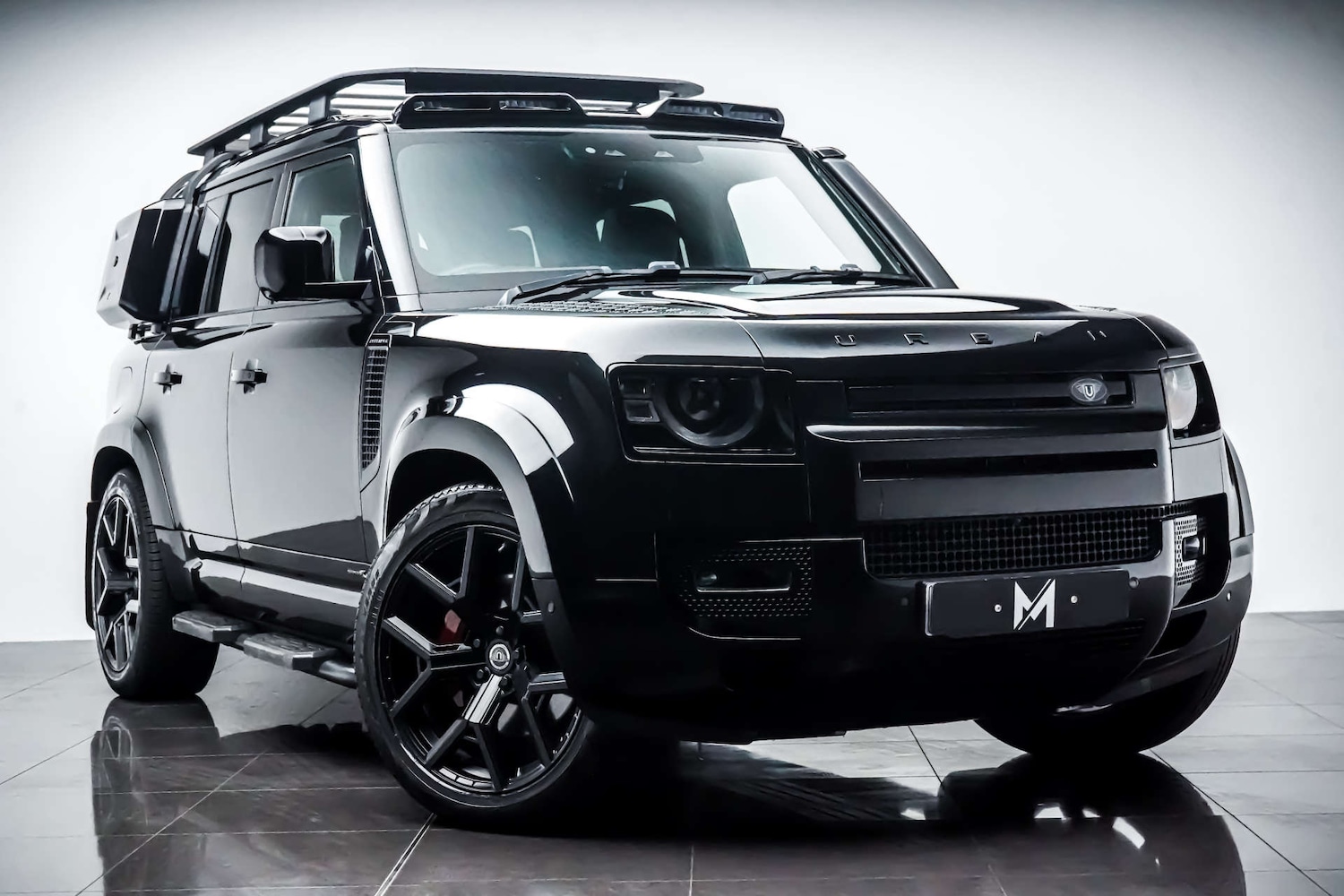 Used Land Rover Defender 2020 for sale - 76830912: Photo 1