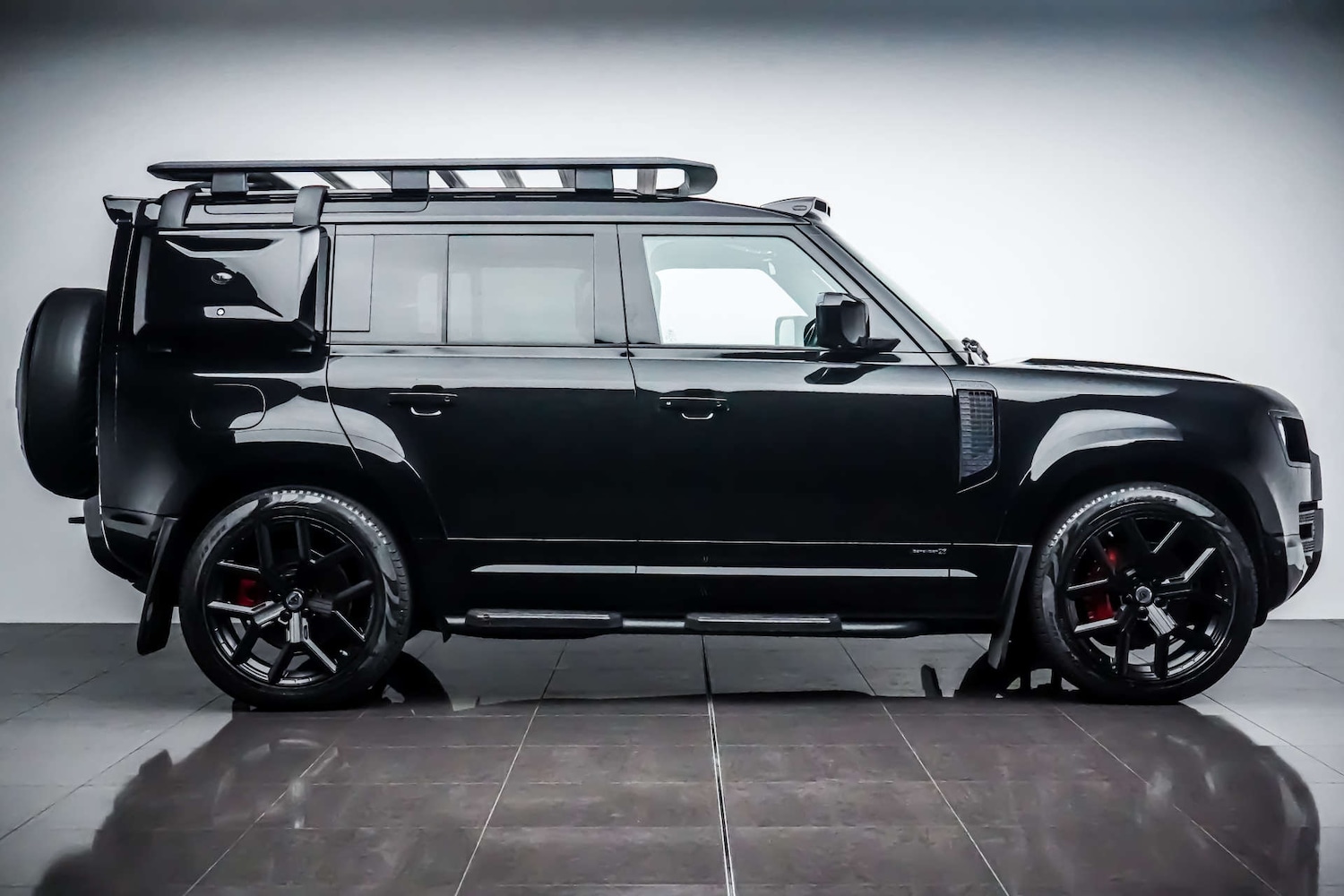 Used Land Rover Defender 2020 for sale - 76830912: Photo 11