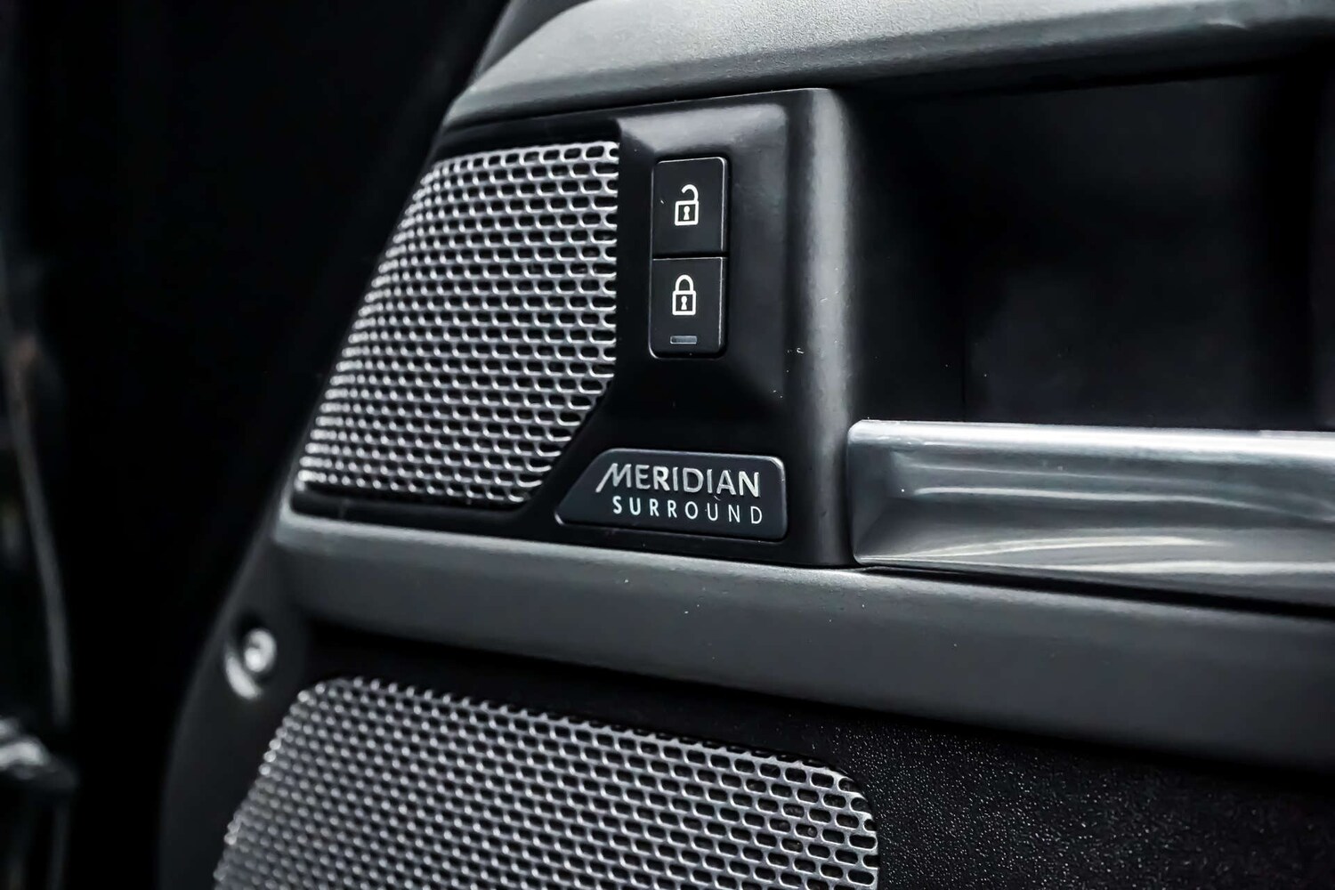 Used Land Rover Defender 2020 for sale - 76830912: Photo 21