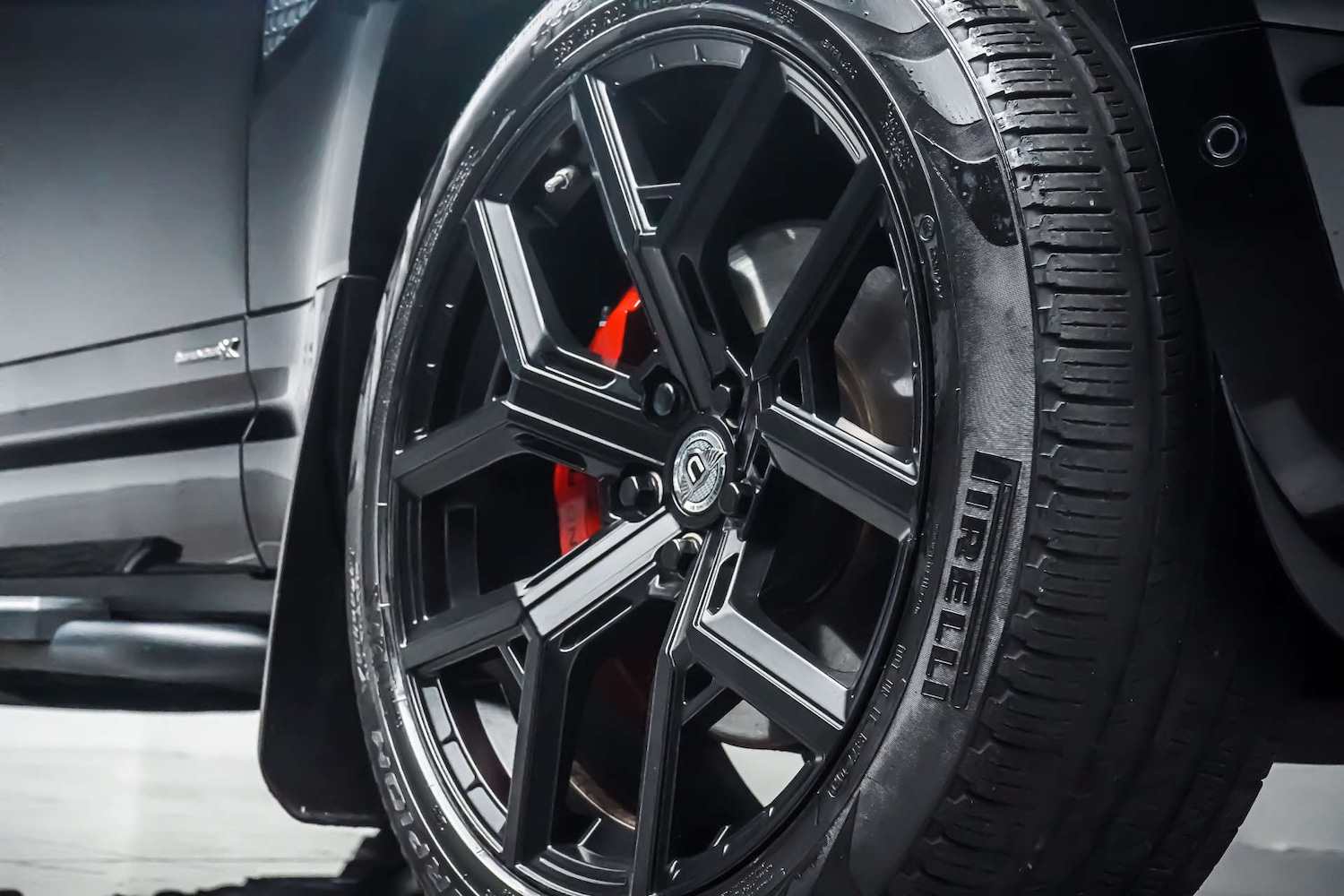 Used Land Rover Defender 2020 for sale - 76830912: Photo 3