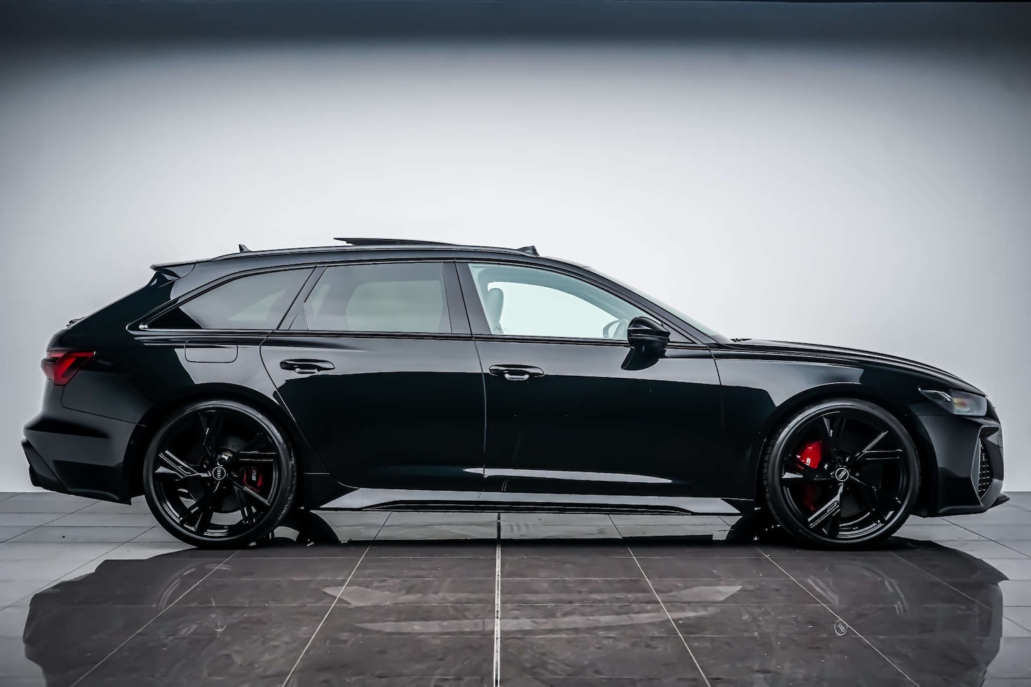 Used Audi RS6 Avant 2021 for sale - 76831032: Photo 13