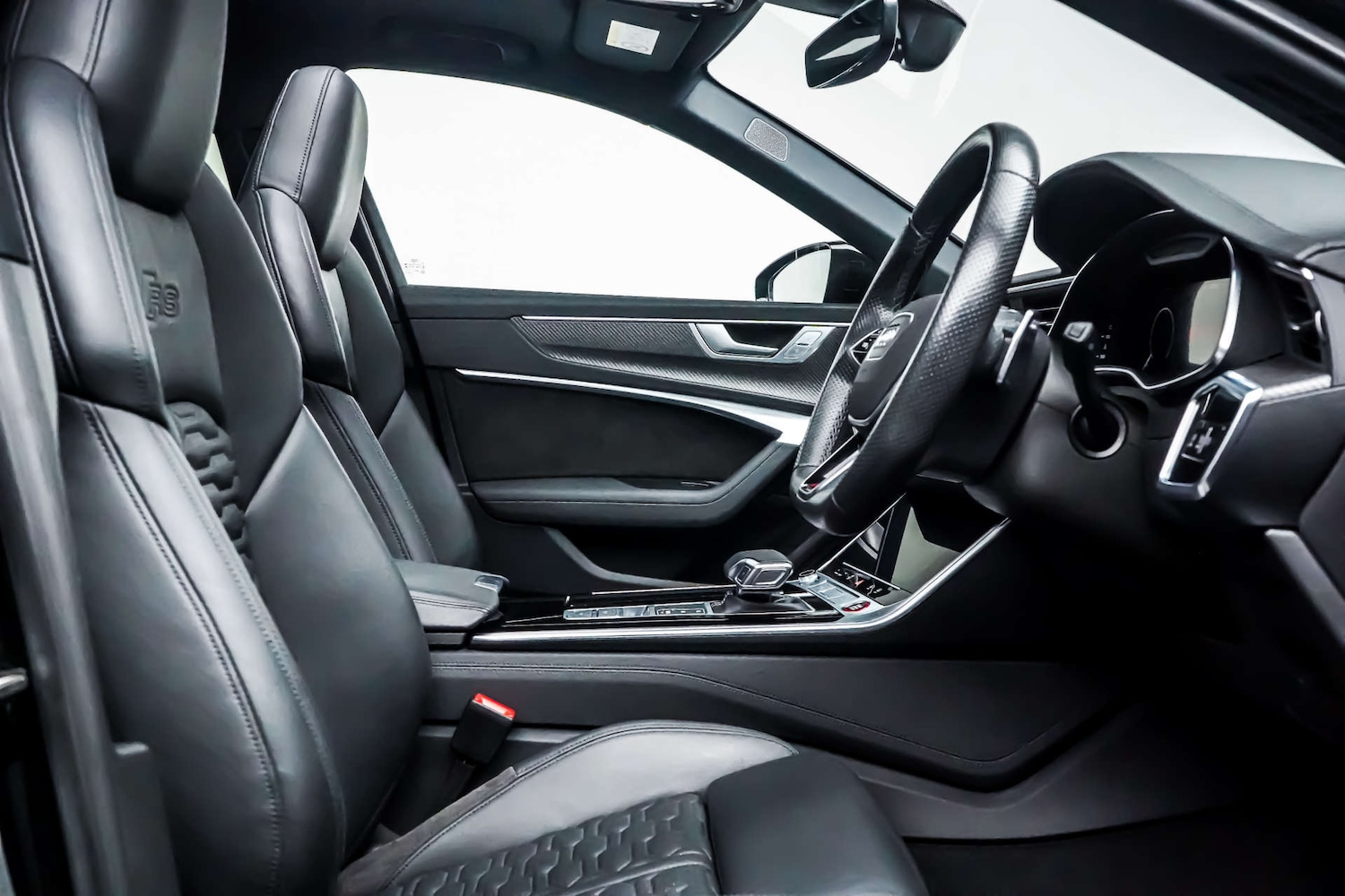 Used Audi RS6 Avant 2021 for sale - 76831032: Photo 6