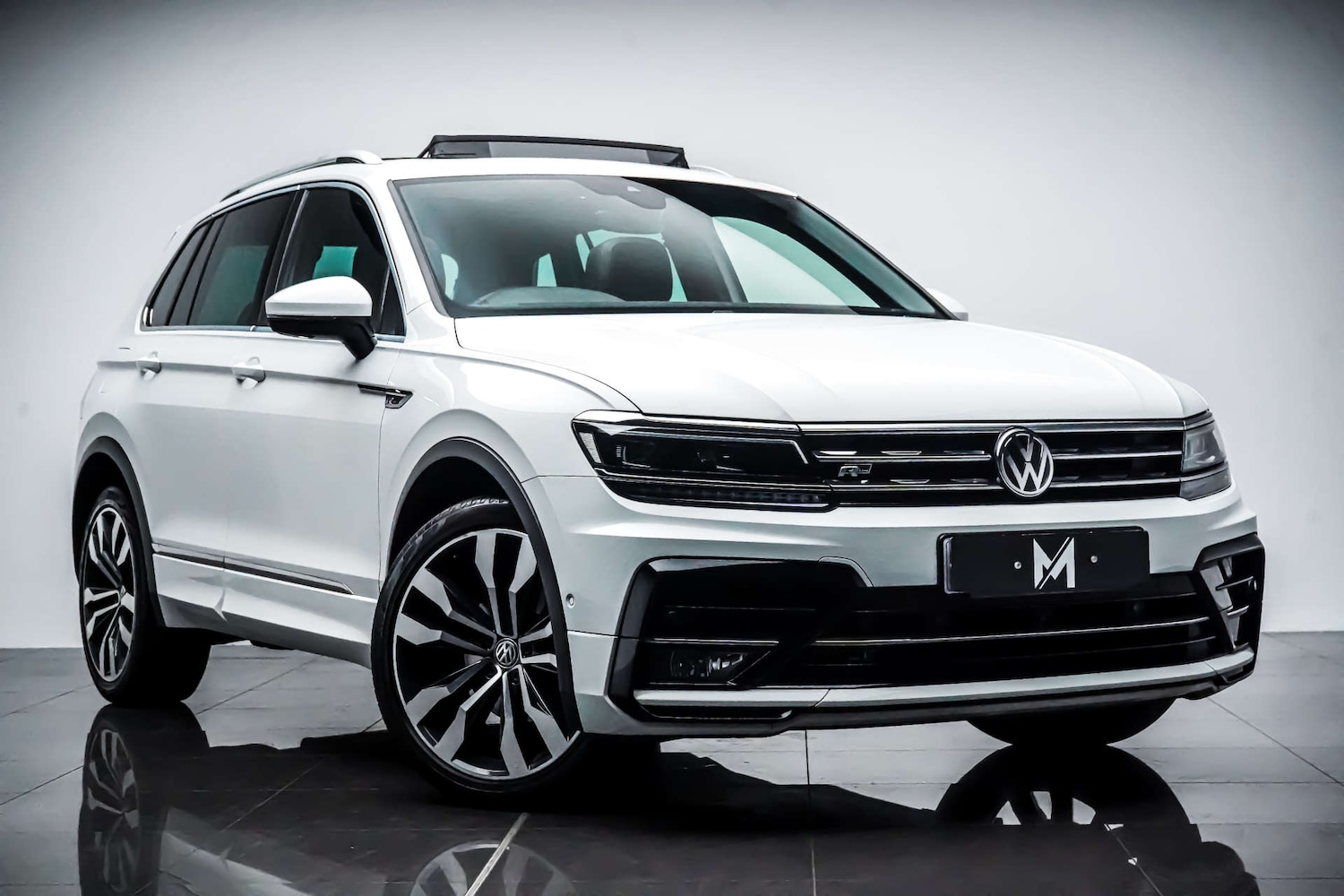 Used Volkswagen Tiguan 2020 for sale - 76830945: Photo 1