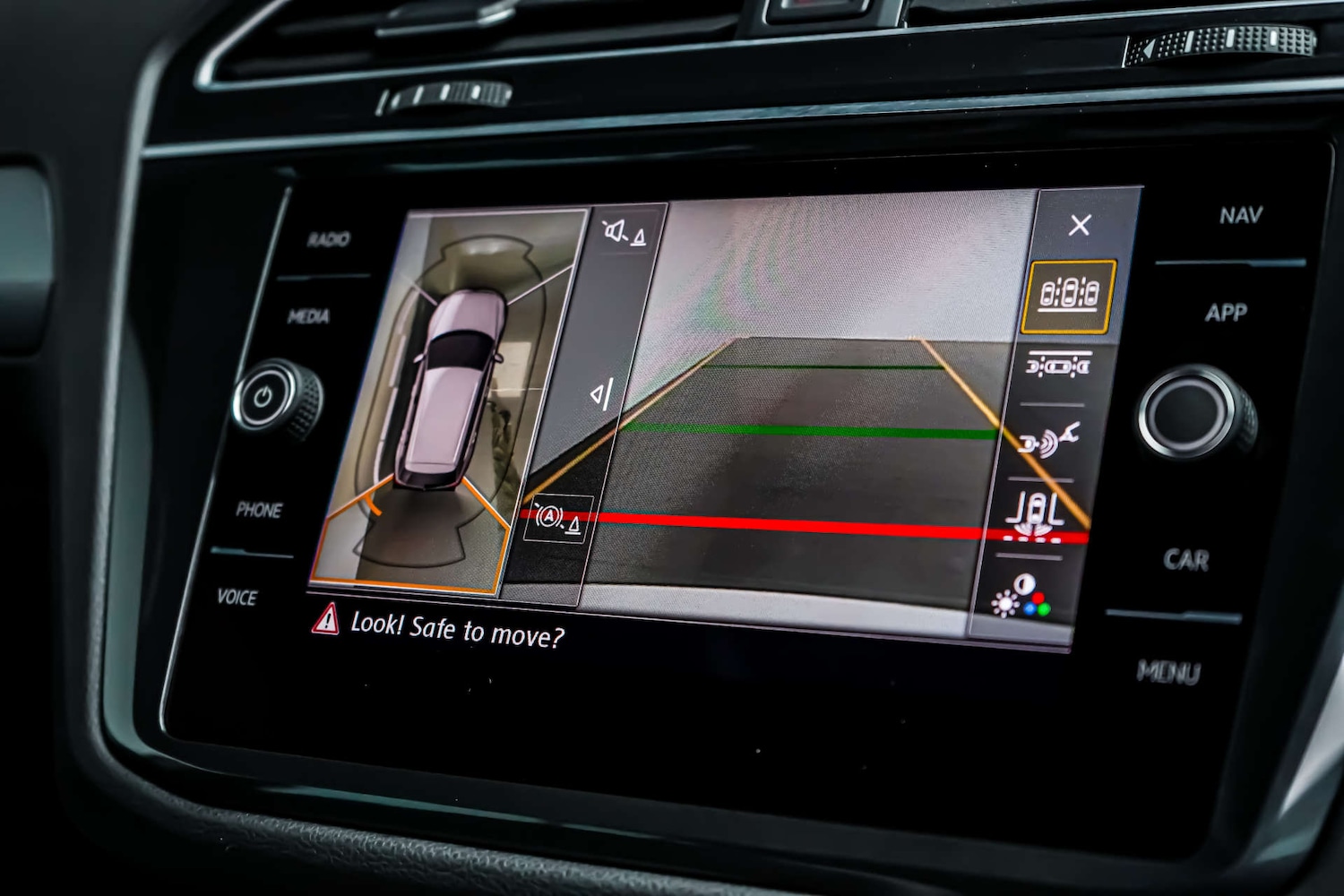 Used Volkswagen Tiguan 2020 for sale - 76830945: Photo 11