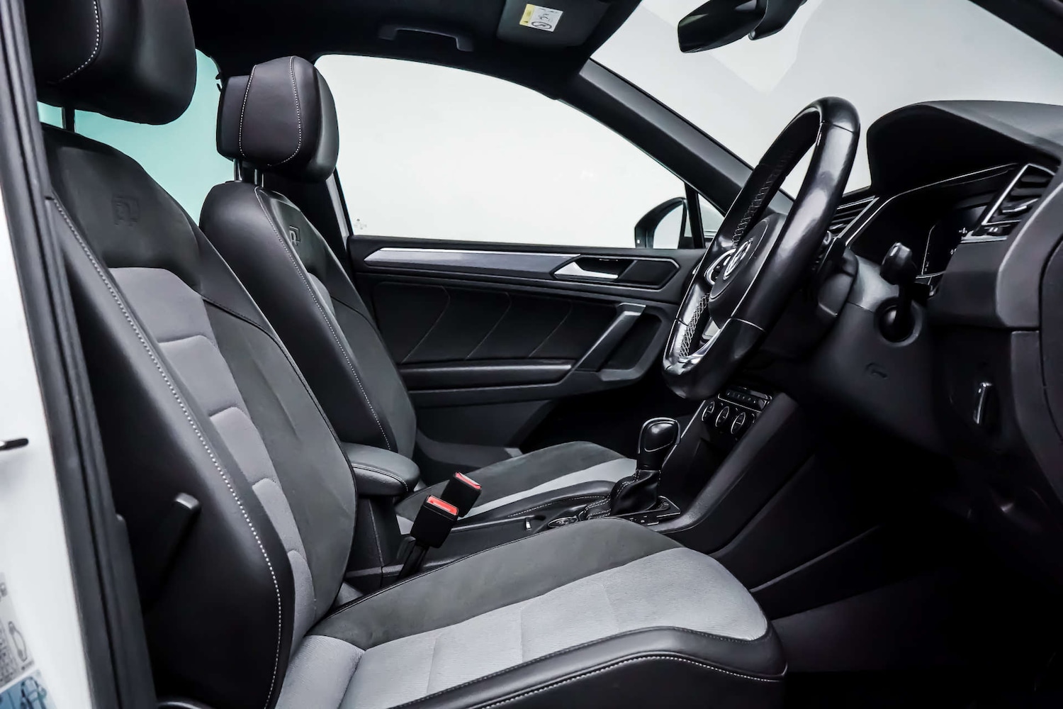 Used Volkswagen Tiguan 2020 for sale - 76830945: Photo 6