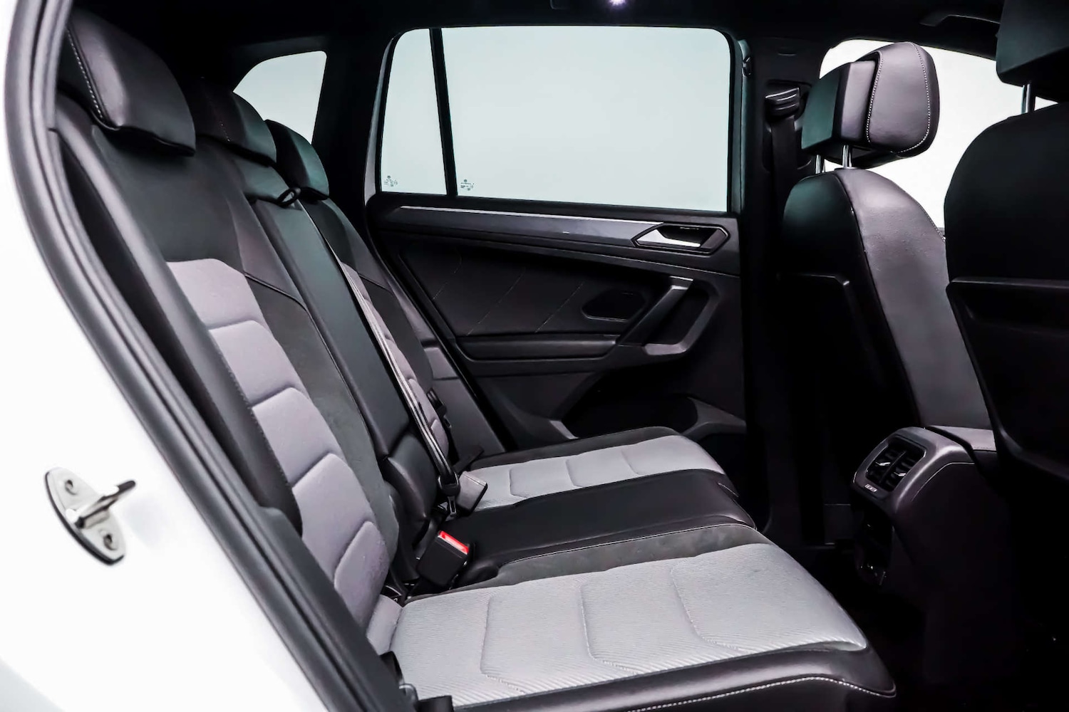 Used Volkswagen Tiguan 2020 for sale - 76830945: Photo 8