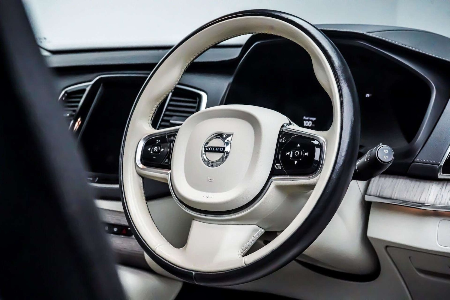 Used Volvo XC90 2022 for sale - 76830987: Photo 18