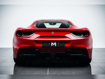 Used Ferrari 488 2018 for sale - 79527434: Photo
