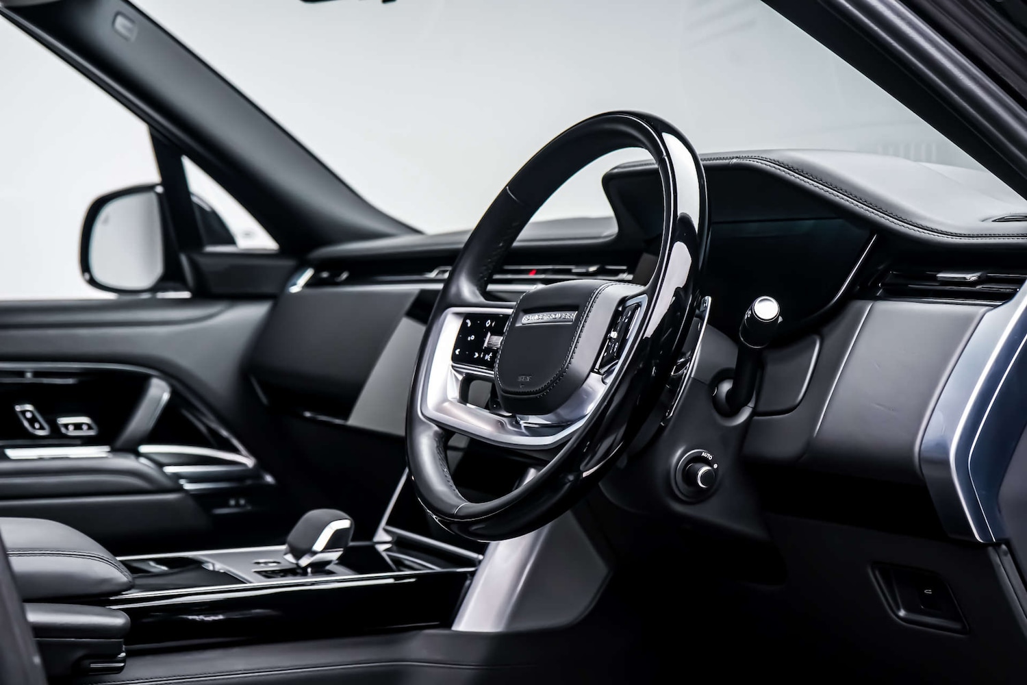 Used Land Rover Range Rover 2024 for sale - 77115874: Photo 10