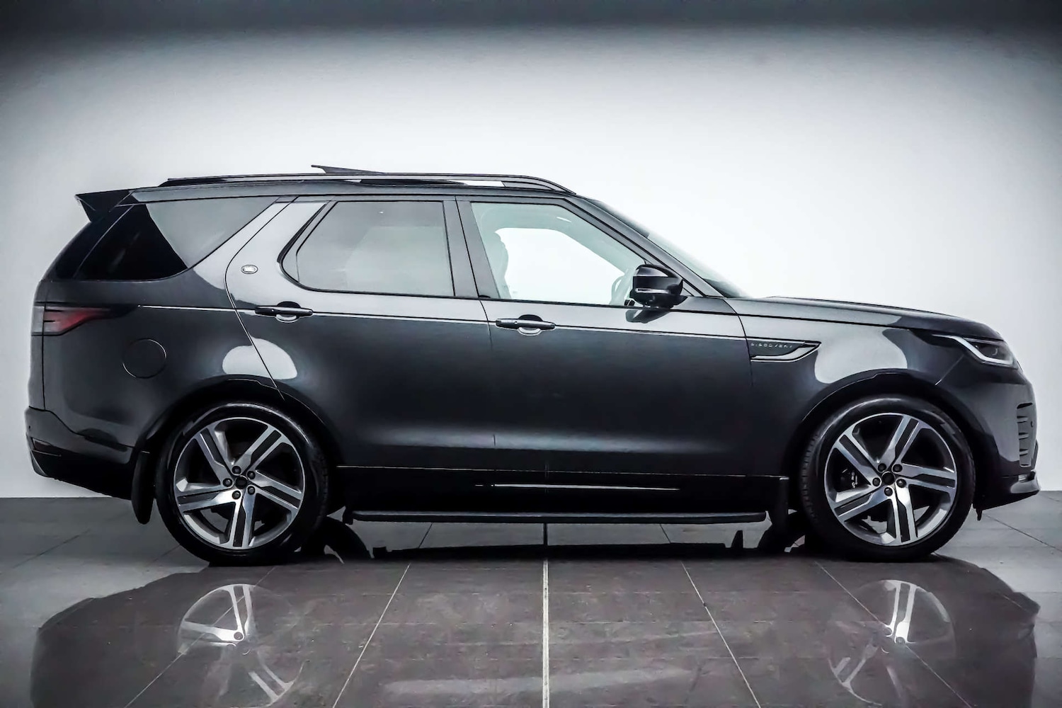 Used Land Rover Discovery 2022 for sale - 76884382: Photo 12