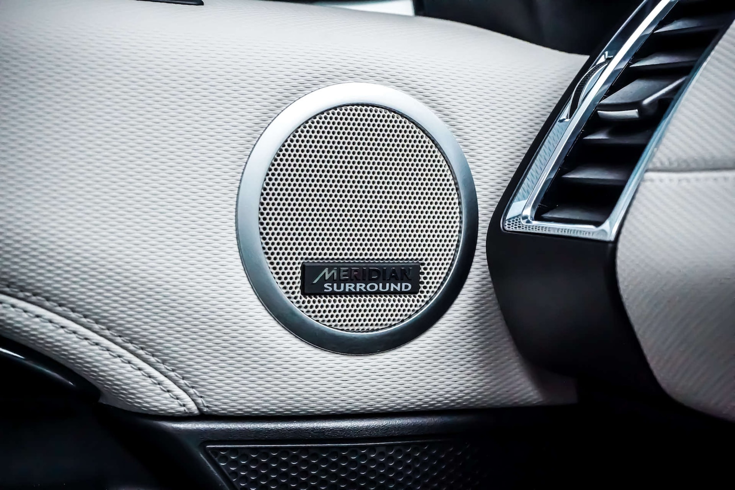 Used Land Rover Discovery 2022 for sale - 76884382: Photo 21