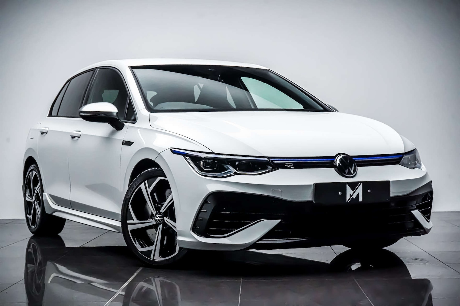 Used Volkswagen Golf 2024 for sale - 76830877: Photo 1