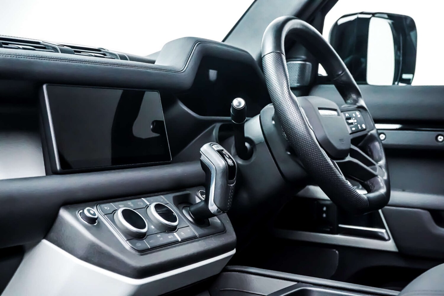 Used Land Rover Defender 2023 for sale - 78105710: Photo 26