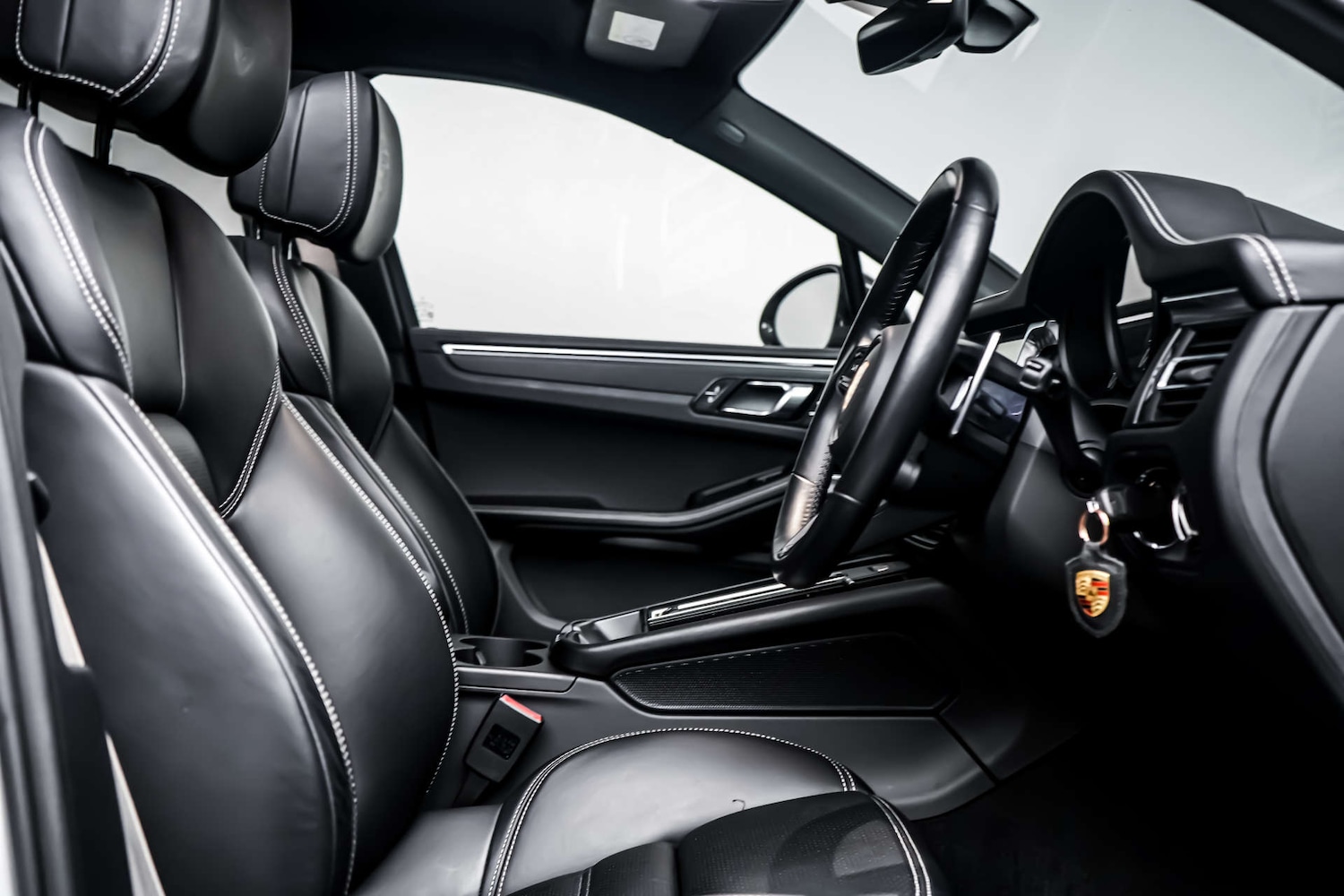 Used Porsche Macan 2024 for sale - 77837328: Photo 6