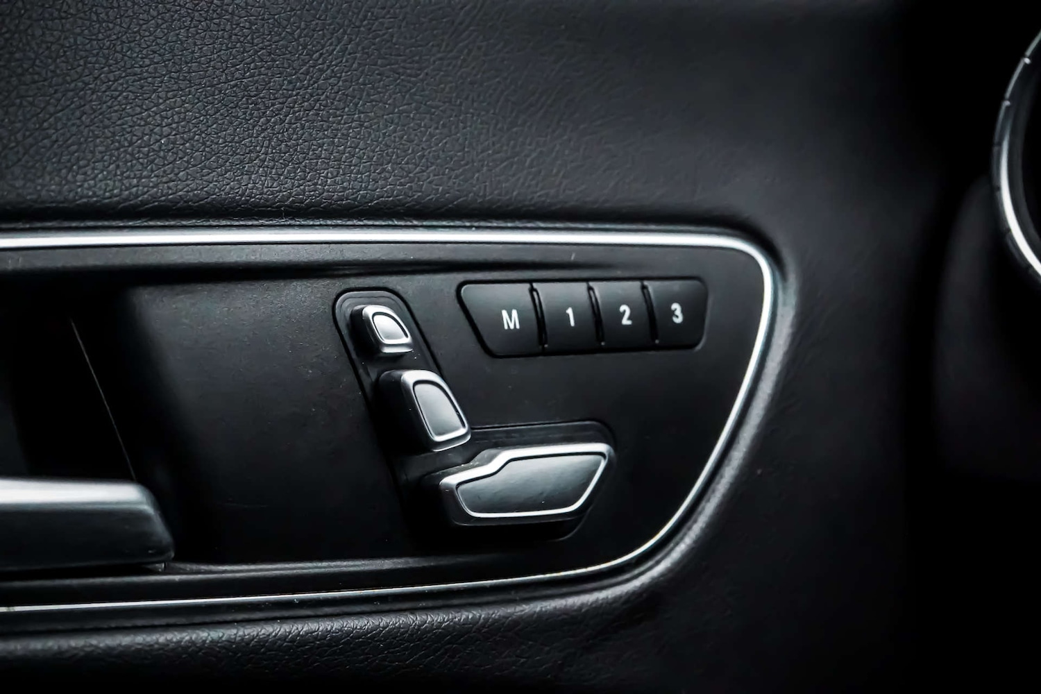 Used Mercedes-Benz CLA 2016 for sale - 76830954: Photo 3