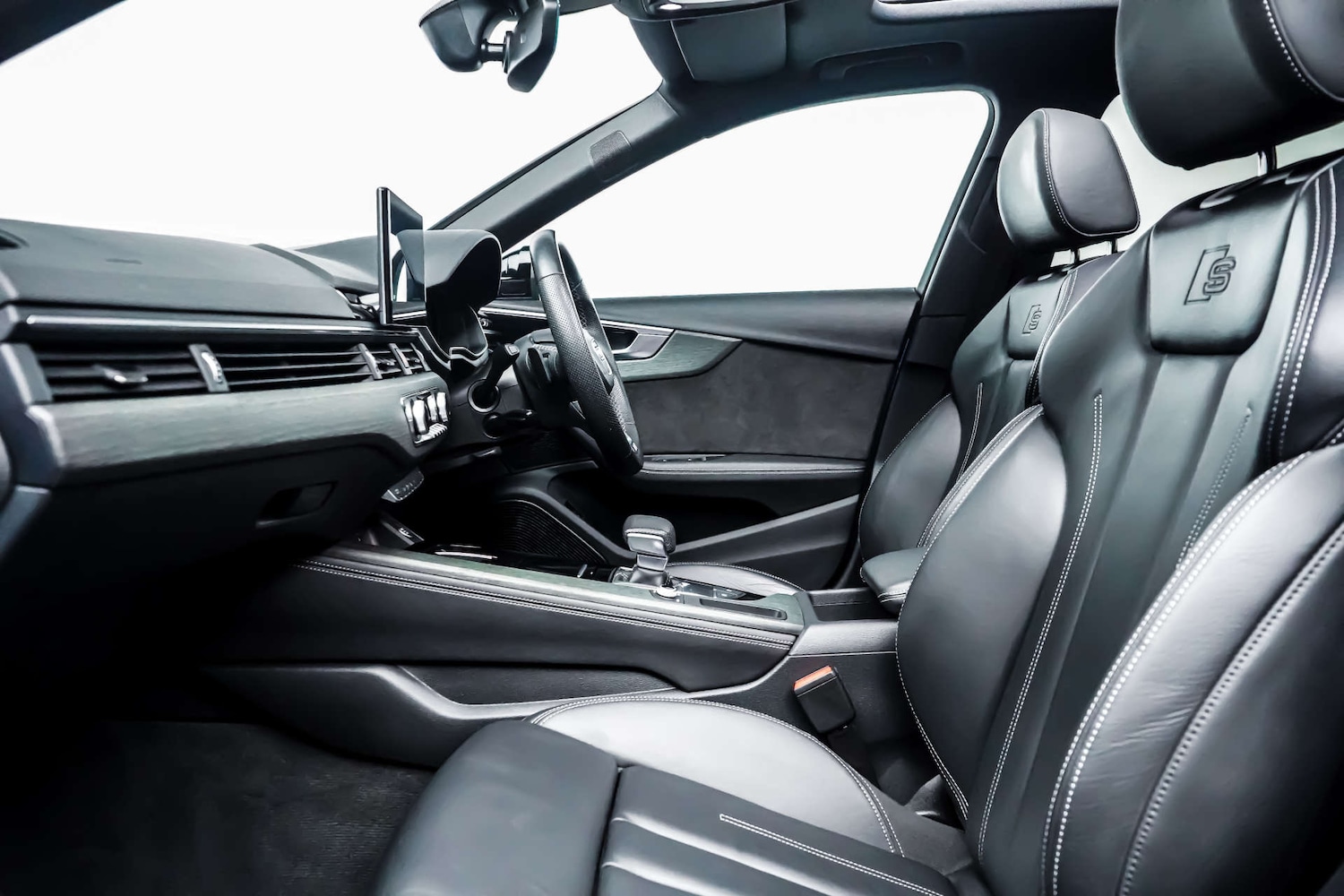 Used Audi A4 2021 for sale - 76831020: Photo 7