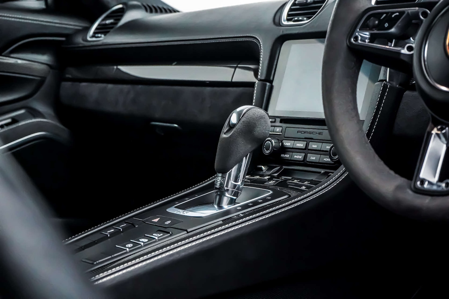 Used Porsche Cayman 2019 for sale - 76830939: Photo 16