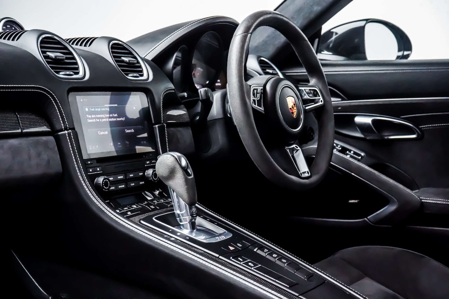 Used Porsche Cayman 2019 for sale - 76830939: Photo 20